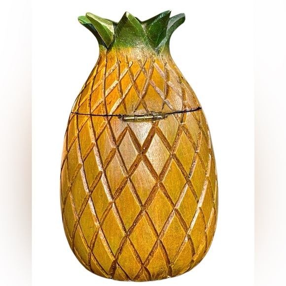 BYG Decorative Pineapple Figurines & Brass Trivets - Picture 8 of 12